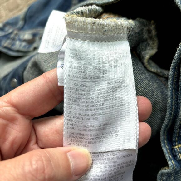 Levi's Urban Outfitters Danica Jean Jacket Mens Medium Blue Denim Trucker Casual - Picture 6 of 12